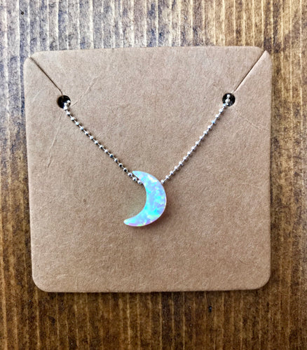Howl At The Moon 🌙 Necklace